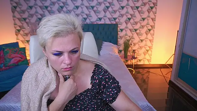 CrystalVibe Chat XXX live