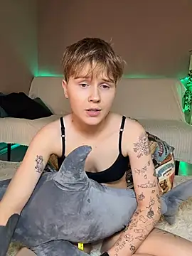 two_gerls_here Chat XXX live