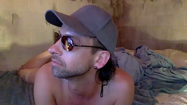 Онлайн чат XXX thierrybae
