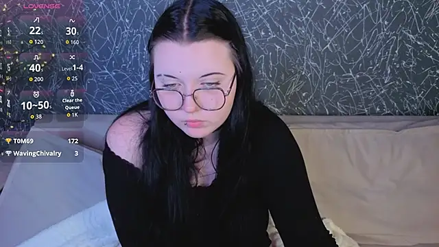 Kira_G0ld's Live XXX Chat