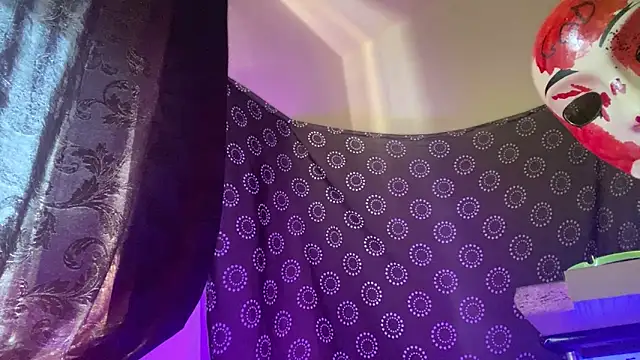 Chat XXX en directo de Guyst049