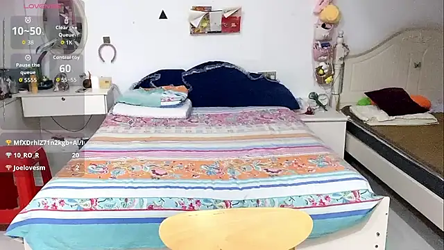 miaomiao-99's Live XXX Chat
