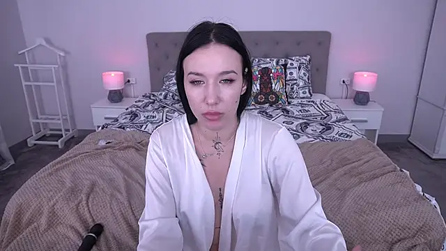 NikkiGoldSide Chat XXX in diretta