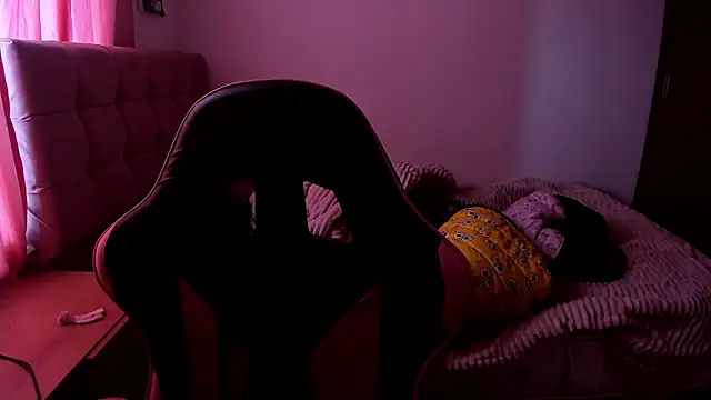 Bellacatx's Live XXX Chat
