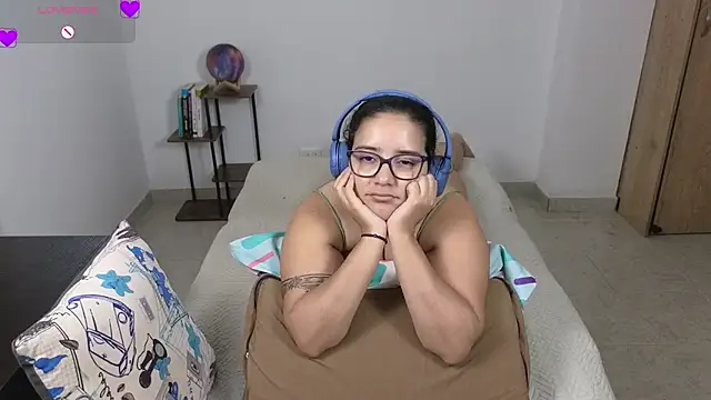 Chat +18 de blue__moon_ ao vivo
