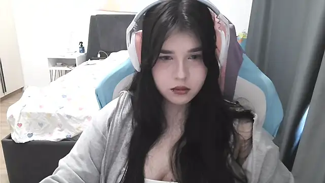 LunarMia Chat XXX in diretta