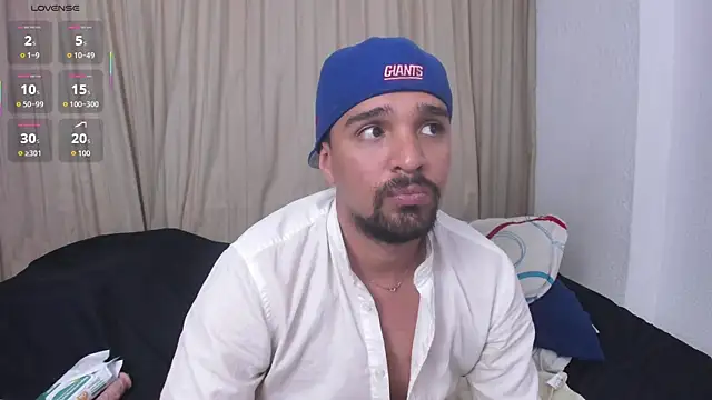 Chat XXX en directo de max_ed