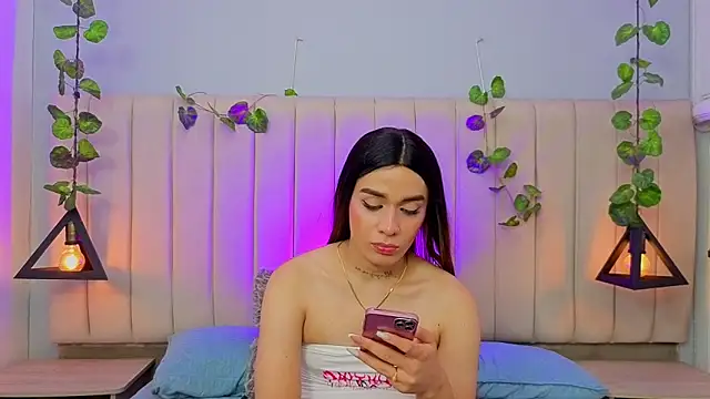 Amelia_Brixton Adlı Modelin Web Kamerası Şovu