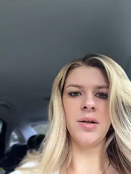 Love_Brin Live XXX chat