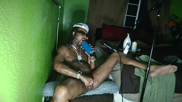 Sexslavescorpio's Live XXX Chat
