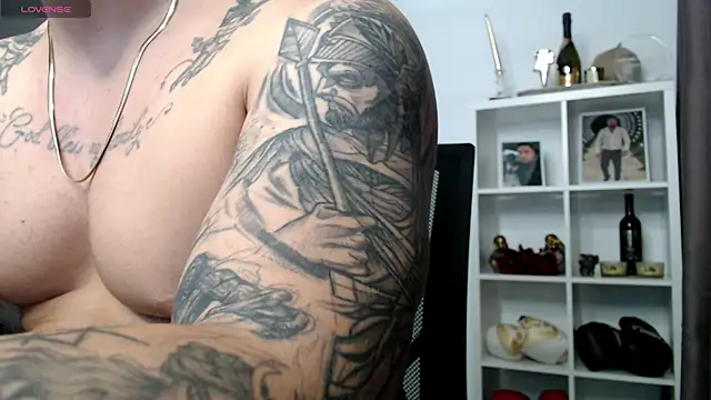 _DylanGreen's Live XXX Chat
