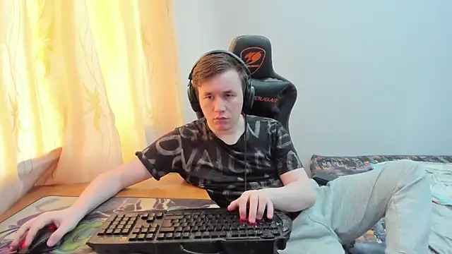 Show modela iliaskrislove na web-kameri