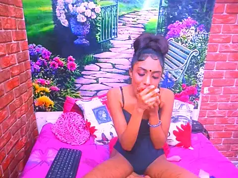 IndianPretty14u2Luv Live XXX-Chat