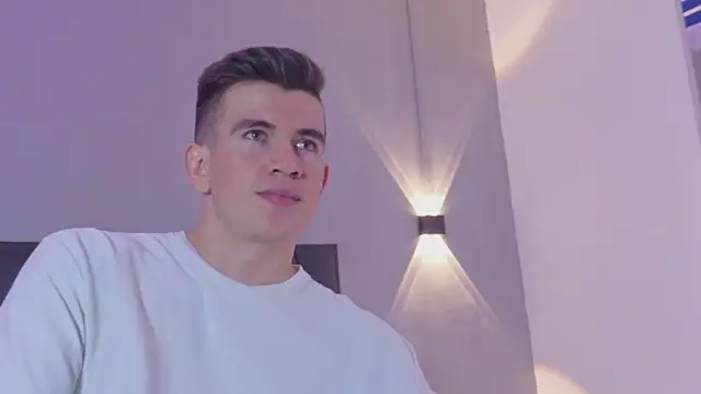 Chat XXX ao vivo de MikaelSlow