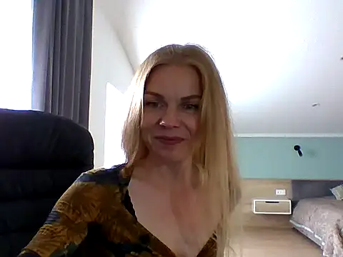 Tina5394: онлайн-секс-чат
