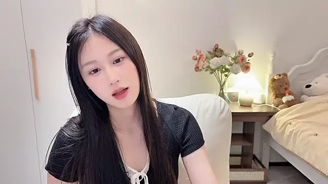 Hu-uzzzZ 现场XXX聊天