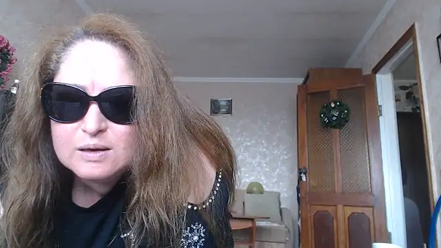 Chat XXX en directo de Amy_August