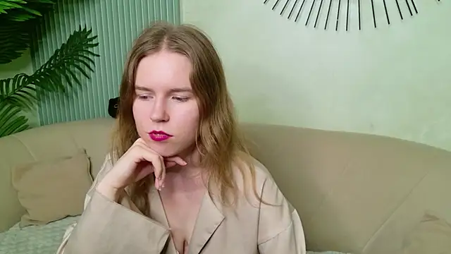 Alida_Brice Adlı Modelin Canlı XXX Sohbeti