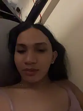 slutty_akin Live XXX chat