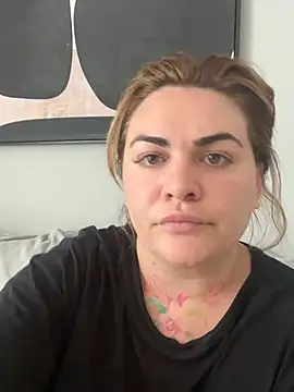 HeyBABYGIRL's Live XXX Chat
