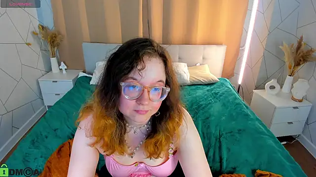 Aleks-casterrr's Live XXX Chat
