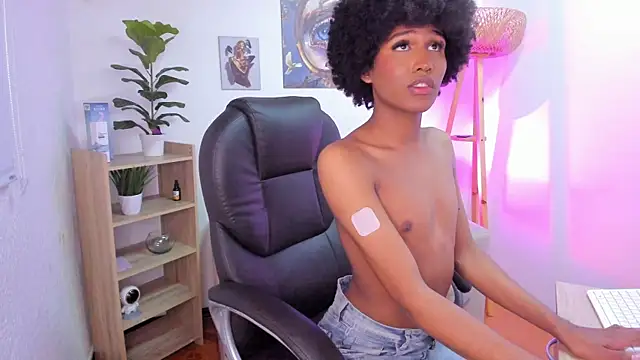 Webkamerová show NaomiSaenz_