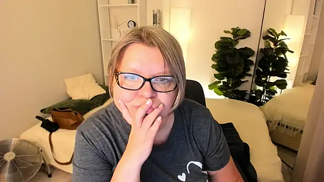 Shannonshine's Live XXX Chat