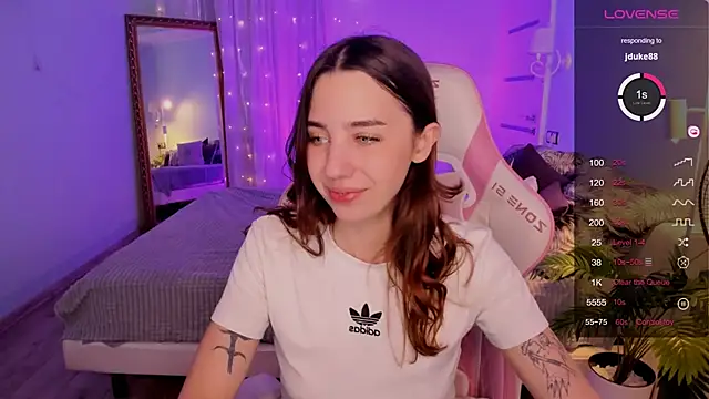 Chat XXX en directo de CharliGrace_