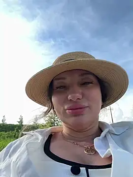 Онлайн чат XXX MooonReal