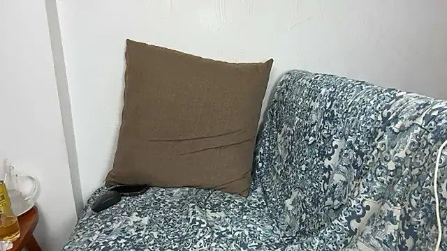 velvetvista Adlı Modelin Canlı XXX Sohbeti