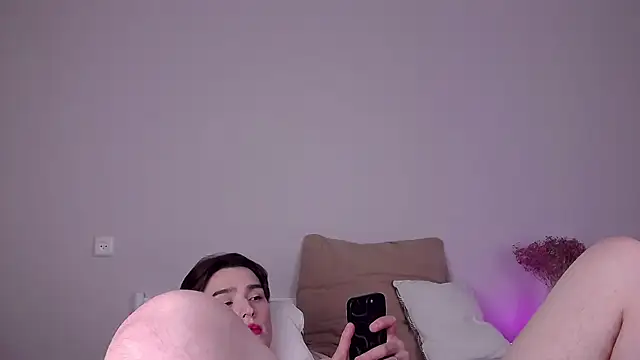 RobbyCharmingのライブXXXチャット
