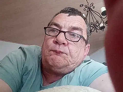 XXX chat uživo modela Nobbie444