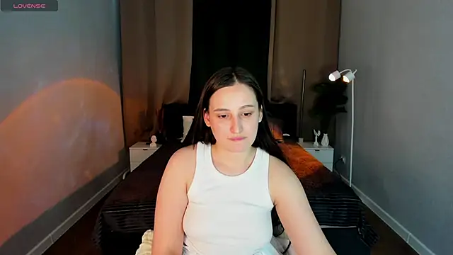 Elizabet_Colllins Chat XXX in diretta