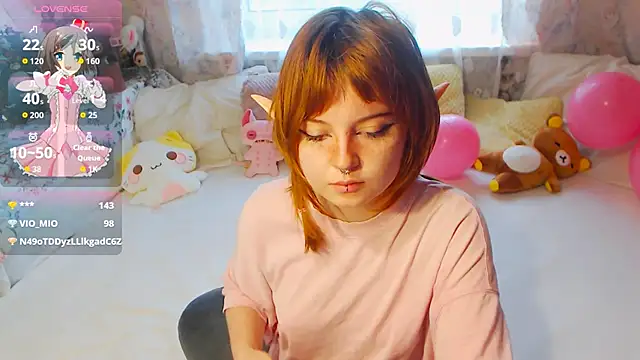 RinaMay18 Adlı Modelin Canlı XXX Sohbeti