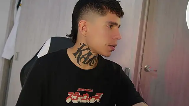 XXX chat uživo modela Angel_Luna0