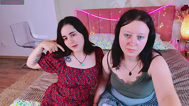 RuthHalll Webcam Show