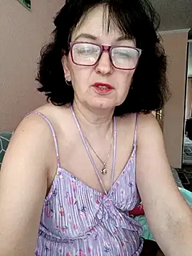 צ'אט XXX בשידור חי של lucky_Alina