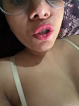 Queen_sofiyaa 웹캠 쇼