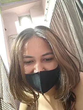 sanu_07 Chat XXX in diretta