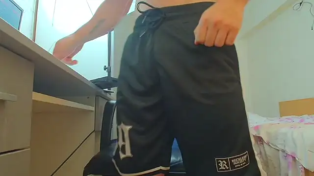 Ryanstone_ live XXX chat