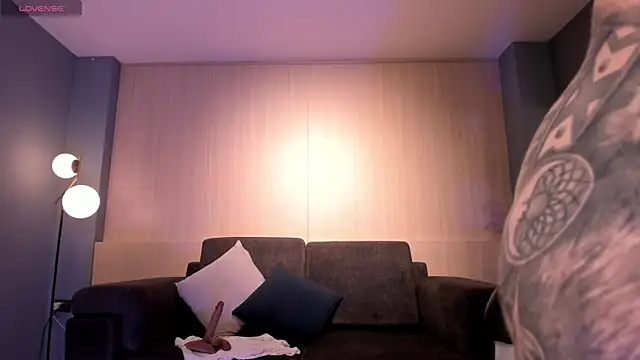 Chatroom XXX en direct de MadisonKane
