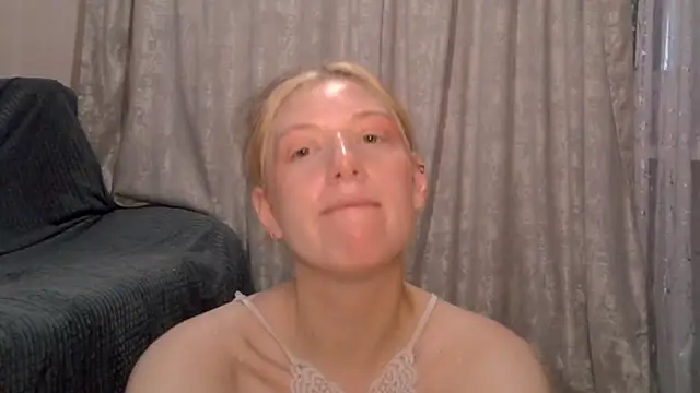 Chat XXX en directo de earn_my_lily