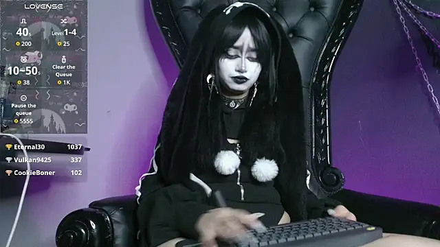 Navier__'s Live XXX Chat