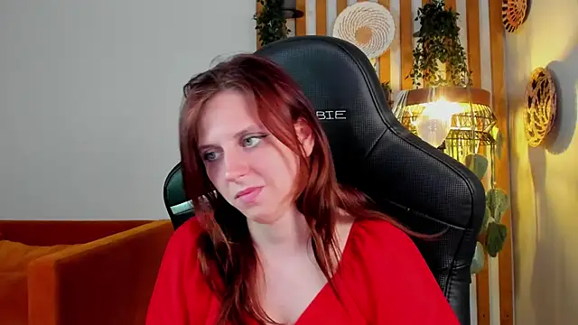 FreyaVeys XXX чат на живо