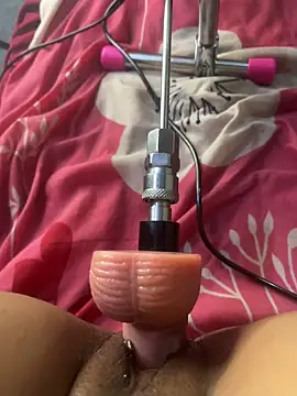 HOTTY-TINA live XXX chat