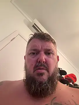 TatooedBear's Live XXX Chat