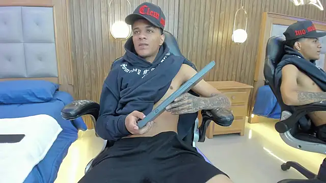 Mael_Jason Chat XXX in diretta