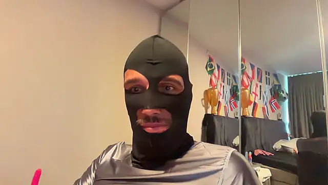MaskQueen7: απευθείας συνομιλία ΧΧΧ