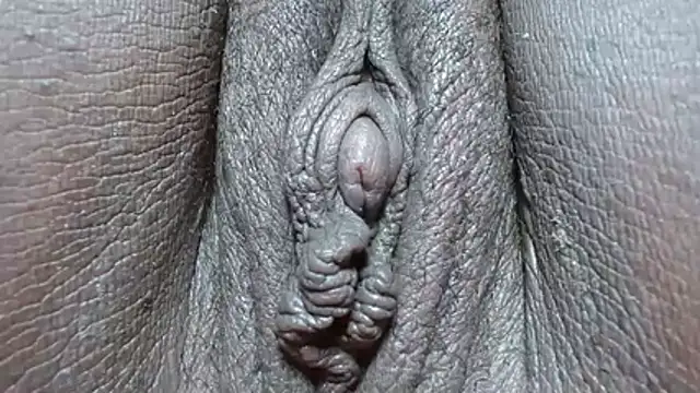morenahott1's Live XXX Chat