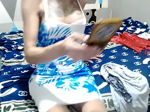 Webkamerová show Trish_CurveCock